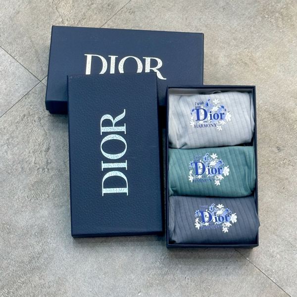 repliche,replica,perfette,siti di,affidabili,migliori siti,dove comprare,1:1,scarpe da ginnastica Intimo uomo Dior (Tre pezzi)