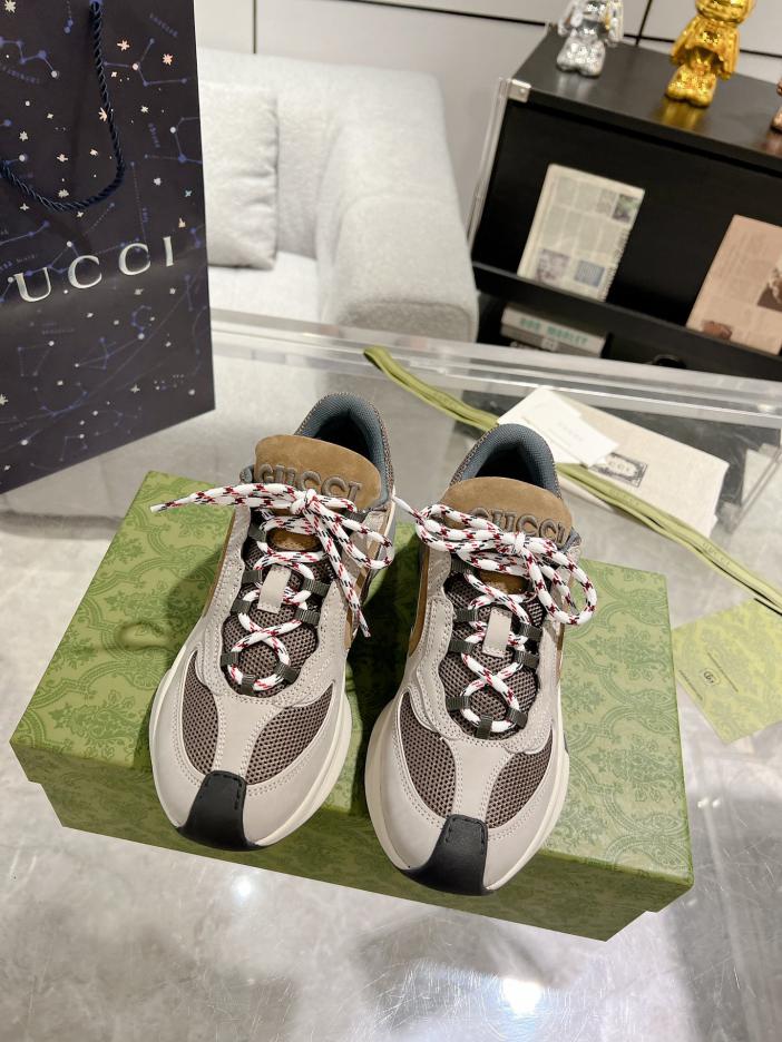 repliche,replica,perfette,siti di,affidabili,migliori siti,dove comprare,1:1,scarpe da ginnastica Sneakers da coppia della serie Run di Gucci repliche,replica,perfette,siti di,affidabili,migliori siti,dove comprare,1:1,scarpe da ginnastica Sneakers da coppia della serie Run di Gucci
