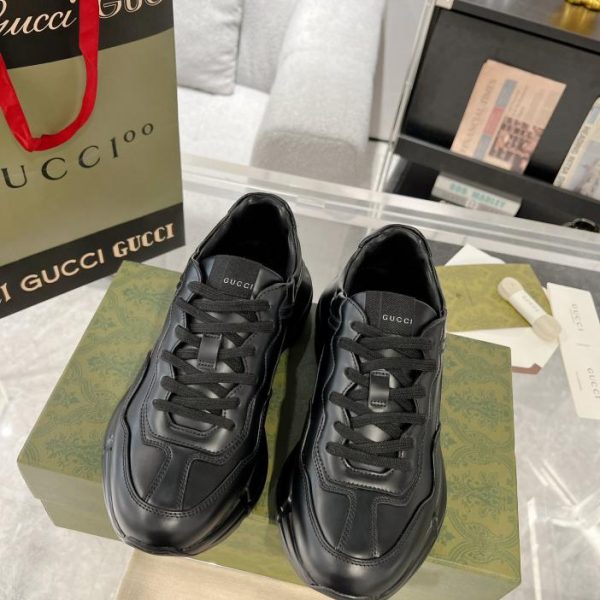 repliche,replica,perfette,siti di,affidabili,migliori siti,dove comprare,1:1,scarpe da ginnastica Coppia di scarpe Gucci per papà