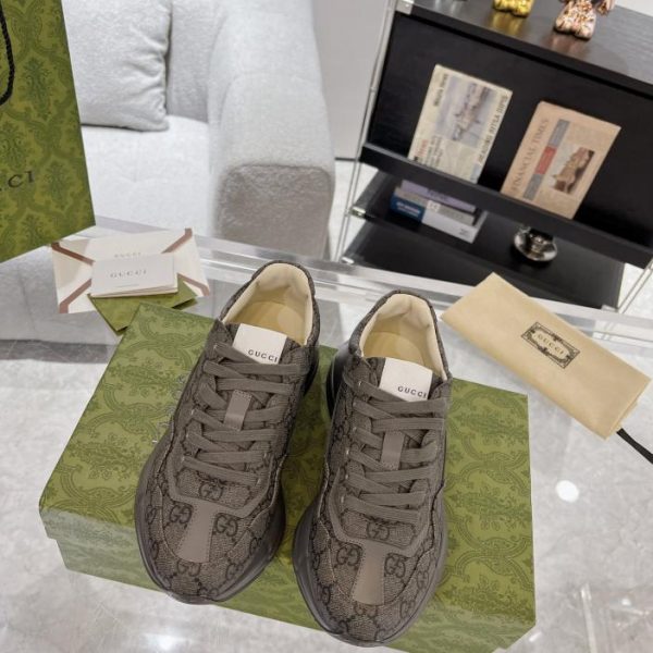 repliche,replica,perfette,siti di,affidabili,migliori siti,dove comprare,1:1,scarpe da ginnastica Ci sono troppe nuove versioni di abbinamenti di colori delle scarpe da papà Gucci sul mercato