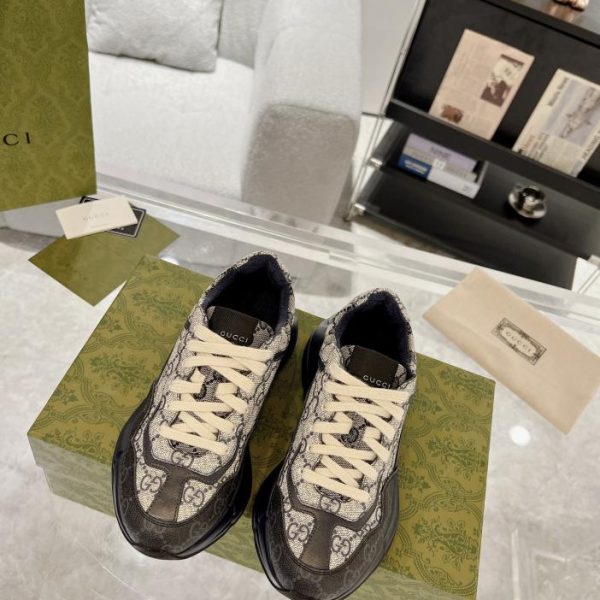 repliche,replica,perfette,siti di,affidabili,migliori siti,dove comprare,1:1,scarpe da ginnastica Ci sono troppe nuove versioni di abbinamenti di colori delle scarpe da papà Gucci sul mercato