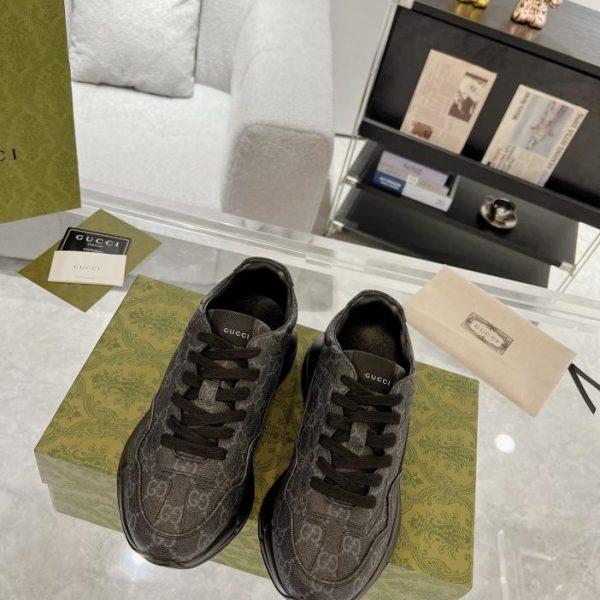 repliche,replica,perfette,siti di,affidabili,migliori siti,dove comprare,1:1,scarpe da ginnastica Ci sono troppe nuove versioni di abbinamenti di colori delle scarpe da papà Gucci sul mercato