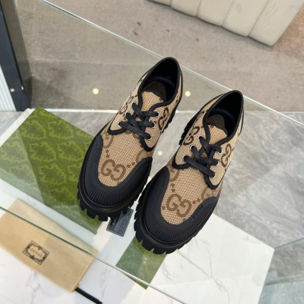 Scarpe in tela Gucci, riproduzione uno a uno