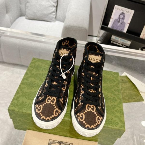 Scarpe di tela della serie classica Gucci Tennis 1977