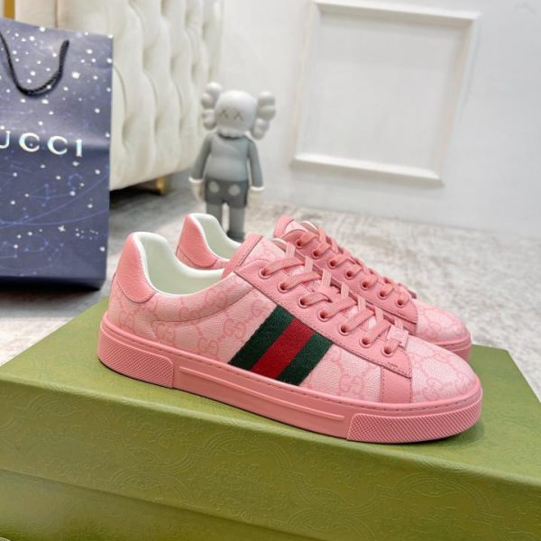 repliche,replica,perfette,siti di,affidabili,migliori siti,dove comprare,1:1,scarpe da ginnastica Scarpe casual Gucci 2023