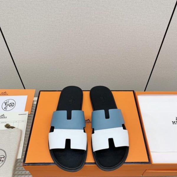 (Versione precedente) Nuovi sandali uomo Hermes 2024
