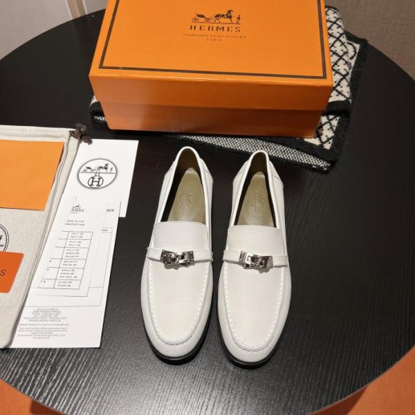Hermes/ultime scarpe nuove dell'inizio della primavera
