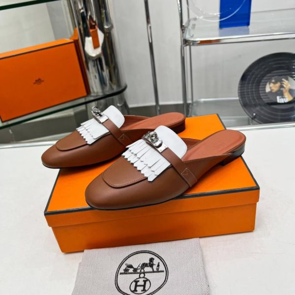 Scarpe da mulo ultime pantofole