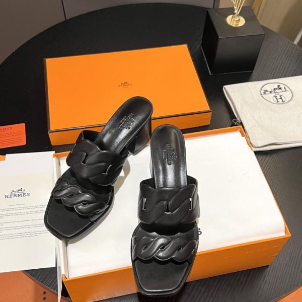 2024 Pantofole Hermes/Naso di maiale con tacco spesso di inizio primavera