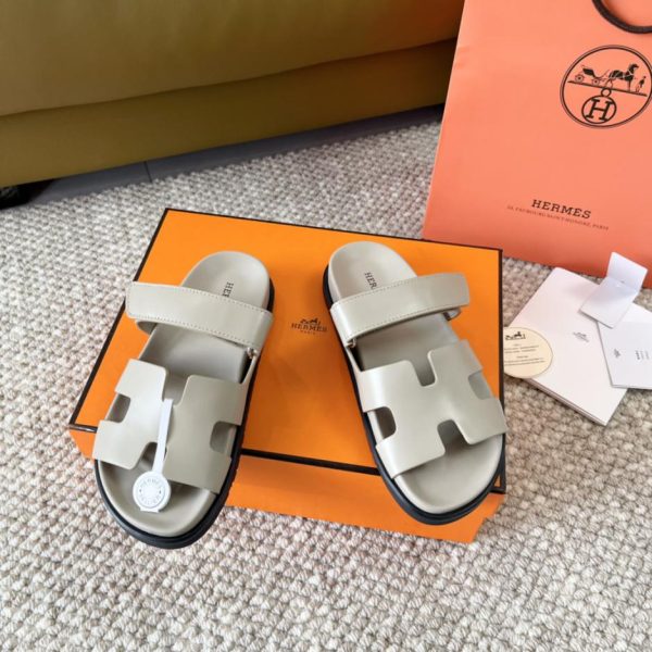repliche,replica,perfette,siti di,affidabili,migliori siti,dove comprare,1:1,scarpe da ginnastica Versione top dei classici sandali pigri del secondo zio di Hermes