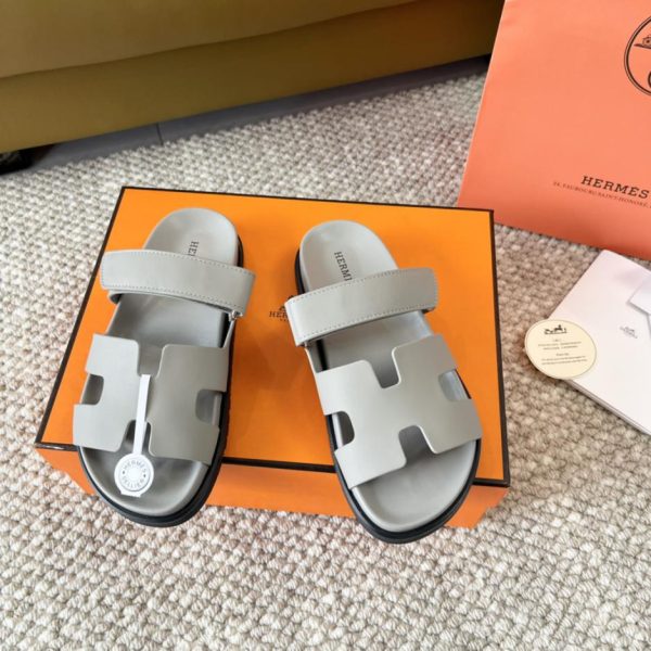 repliche,replica,perfette,siti di,affidabili,migliori siti,dove comprare,1:1,scarpe da ginnastica Versione top dei classici sandali pigri del secondo zio di Hermes