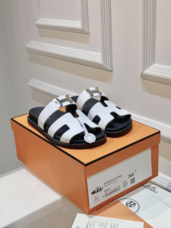 repliche,replica,perfette,siti di,affidabili,migliori siti,dove comprare,1:1,scarpe da ginnastica Pantofole zio Chypre di vendita calda sandali primaverili ed estivi repliche,replica,perfette,siti di,affidabili,migliori siti,dove comprare,1:1,scarpe da ginnastica Pantofole zio Chypre di vendita calda sandali primaverili ed estivi