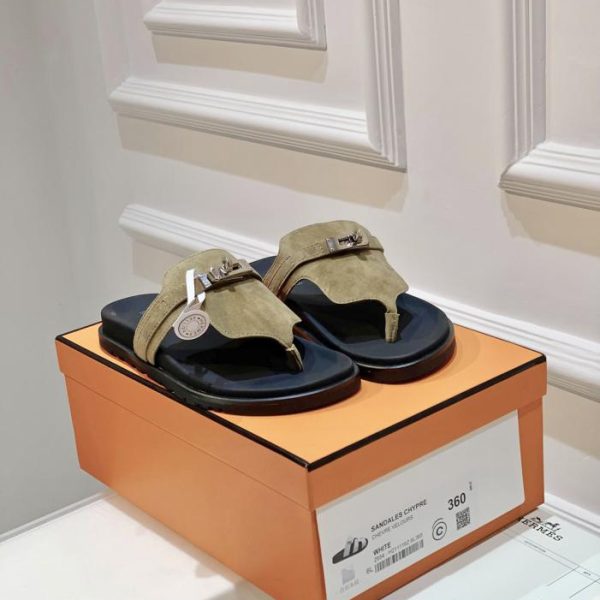 repliche,replica,perfette,siti di,affidabili,migliori siti,dove comprare,1:1,scarpe da ginnastica Pantofole zio Chypre di vendita calda sandali primaverili ed estivi