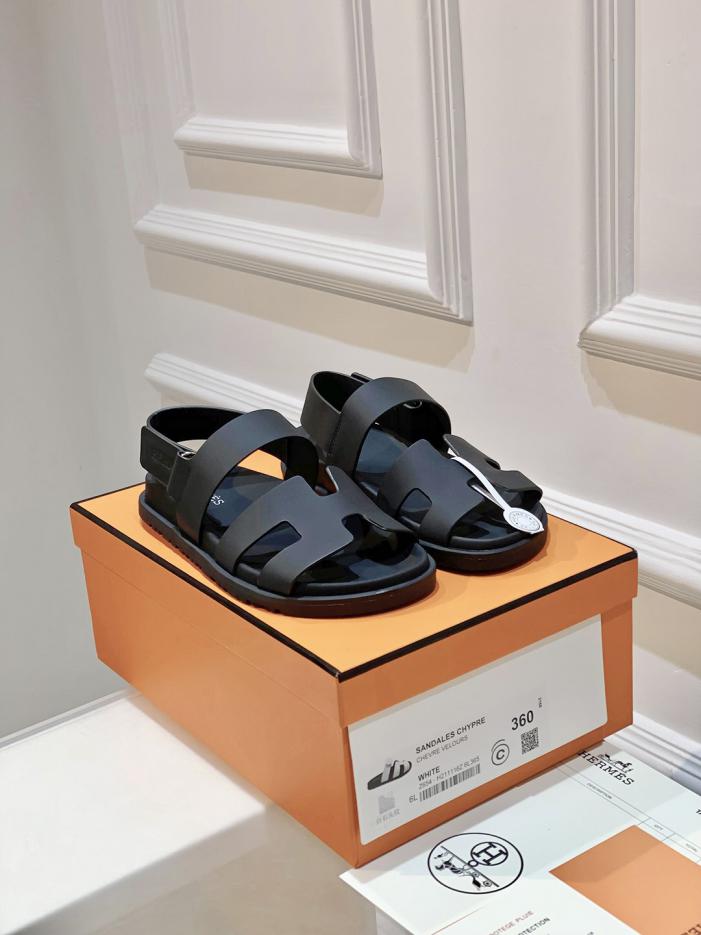 repliche,replica,perfette,siti di,affidabili,migliori siti,dove comprare,1:1,scarpe da ginnastica Pantofole zio Chypre di vendita calda sandali primaverili ed estivi repliche,replica,perfette,siti di,affidabili,migliori siti,dove comprare,1:1,scarpe da ginnastica Pantofole zio Chypre di vendita calda sandali primaverili ed estivi