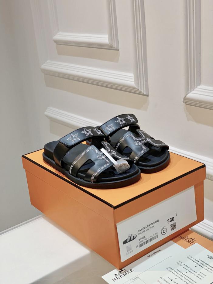 repliche,replica,perfette,siti di,affidabili,migliori siti,dove comprare,1:1,scarpe da ginnastica Pantofole zio Chypre di vendita calda sandali primaverili ed estivi repliche,replica,perfette,siti di,affidabili,migliori siti,dove comprare,1:1,scarpe da ginnastica Pantofole zio Chypre di vendita calda sandali primaverili ed estivi