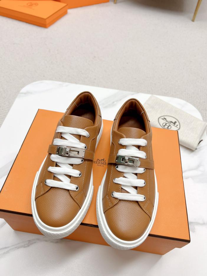 repliche,replica,perfette,siti di,affidabili,migliori siti,dove comprare,1:1,scarpe da ginnastica La fibbia della scarpa Kelly di Herme repliche,replica,perfette,siti di,affidabili,migliori siti,dove comprare,1:1,scarpe da ginnastica La fibbia della scarpa Kelly di Herme