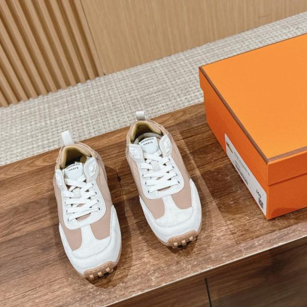 Le nuove scarpe da ginnastica #coppia Agande di Herme