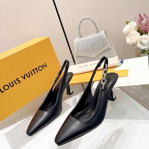 2024 ultime LOUIS VUITTON contro le ultime scarpe da passerella