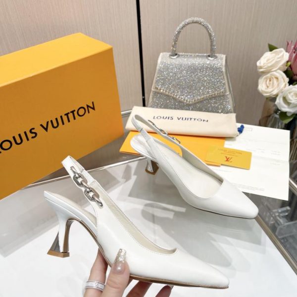repliche,replica,perfette,siti di,affidabili,migliori siti,dove comprare,1:1,scarpe da ginnastica 2024 ultime LOUIS VUITTON contro le ultime scarpe da passerella