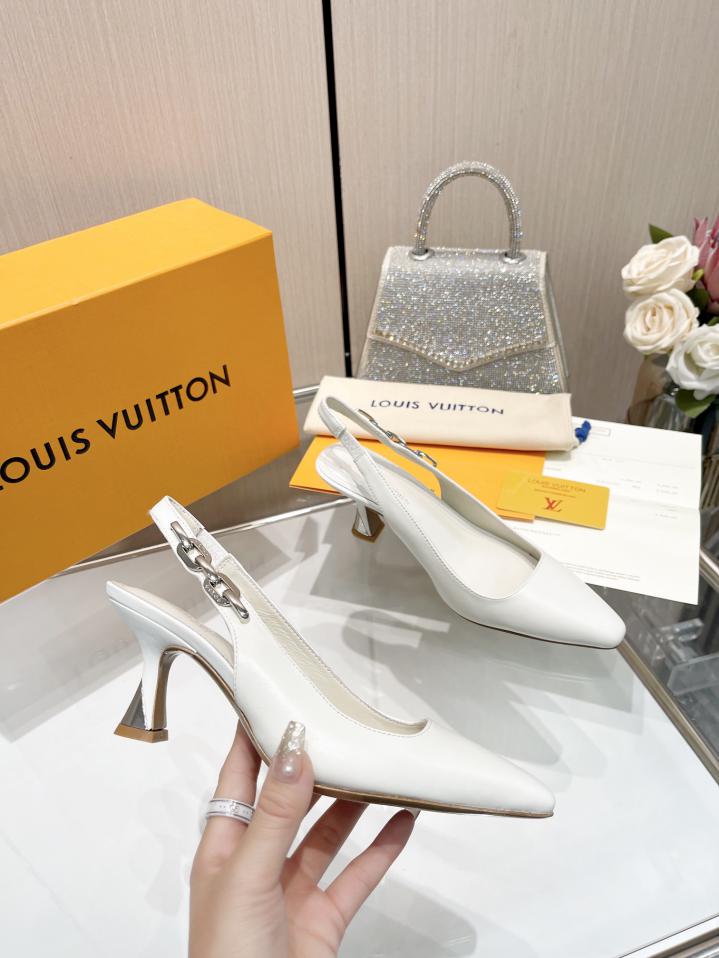 repliche,replica,perfette,siti di,affidabili,migliori siti,dove comprare,1:1,scarpe da ginnastica 2024 ultime LOUIS VUITTON contro le ultime scarpe da passerella