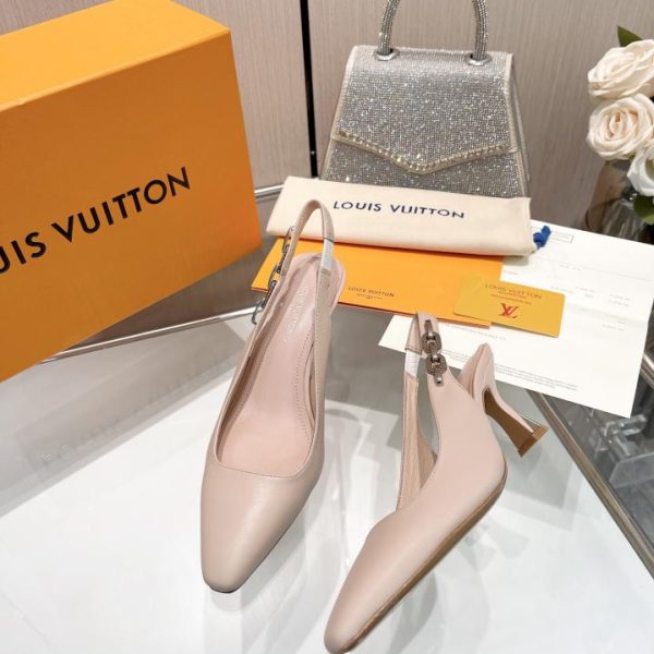 2024 ultime LOUIS VUITTON contro le ultime scarpe da passerella
