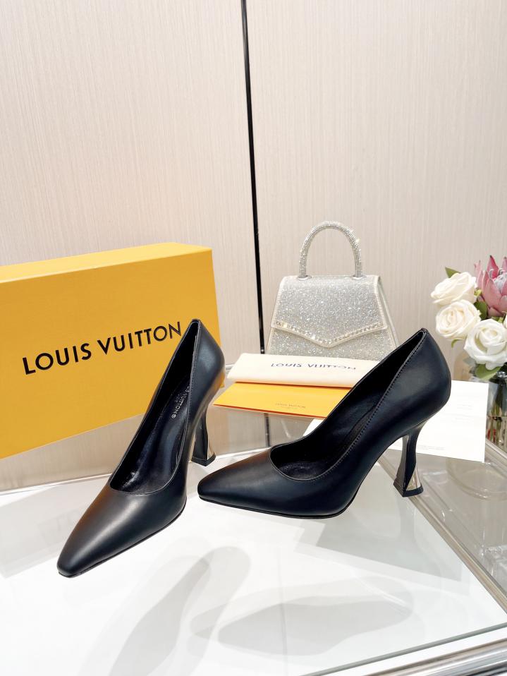 repliche,replica,perfette,siti di,affidabili,migliori siti,dove comprare,1:1,scarpe da ginnastica 2024 ultime LOUIS VUITTON contro le ultime scarpe da passerella