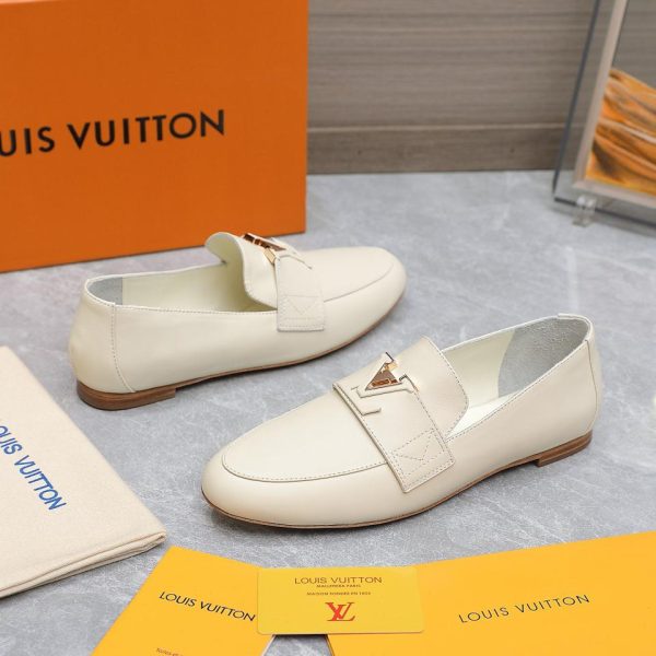 repliche,replica,perfette,siti di,affidabili,migliori siti,dove comprare,1:1,scarpe da ginnastica Il bancone della versione top di LOUIS VUITTON è caratterizzato da mocassini piatti
