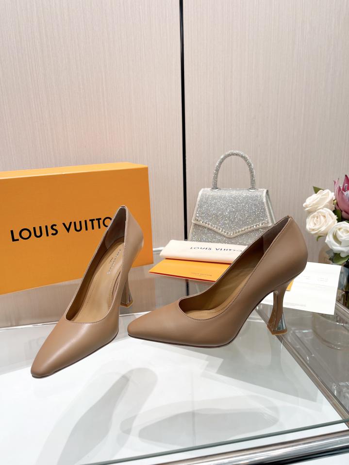 repliche,replica,perfette,siti di,affidabili,migliori siti,dove comprare,1:1,scarpe da ginnastica 2024 ultime LOUIS VUITTON contro le ultime scarpe da passerella