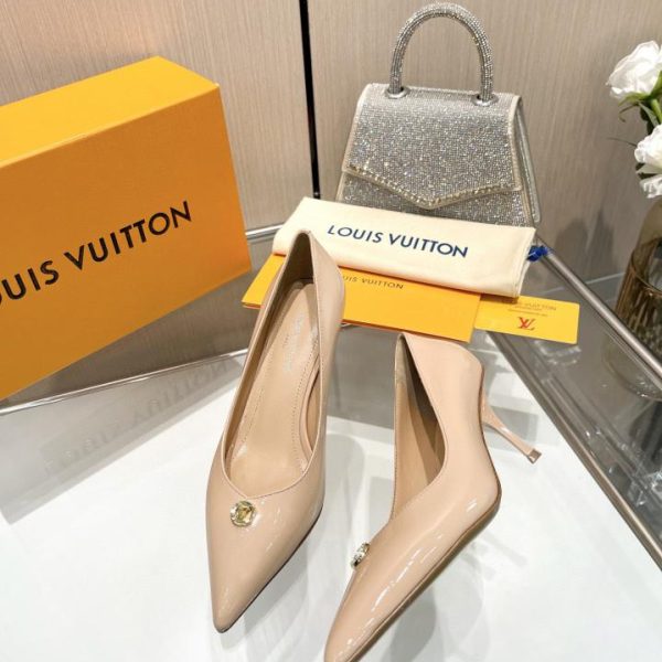 2024 ultime LOUIS VUITTON contro le ultime scarpe da passerella
