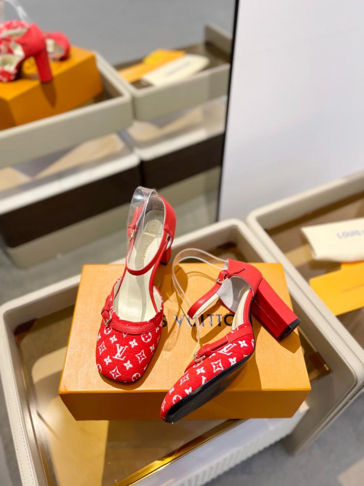 repliche,replica,perfette,siti di,affidabili,migliori siti,dove comprare,1:1,scarpe da ginnastica 2024 ultimo/LOUIS VUITTON contro gli ultimi sandali in stile passerella repliche,replica,perfette,siti di,affidabili,migliori siti,dove comprare,1:1,scarpe da ginnastica 2024 ultimo/LOUIS VUITTON contro gli ultimi sandali in stile passerella