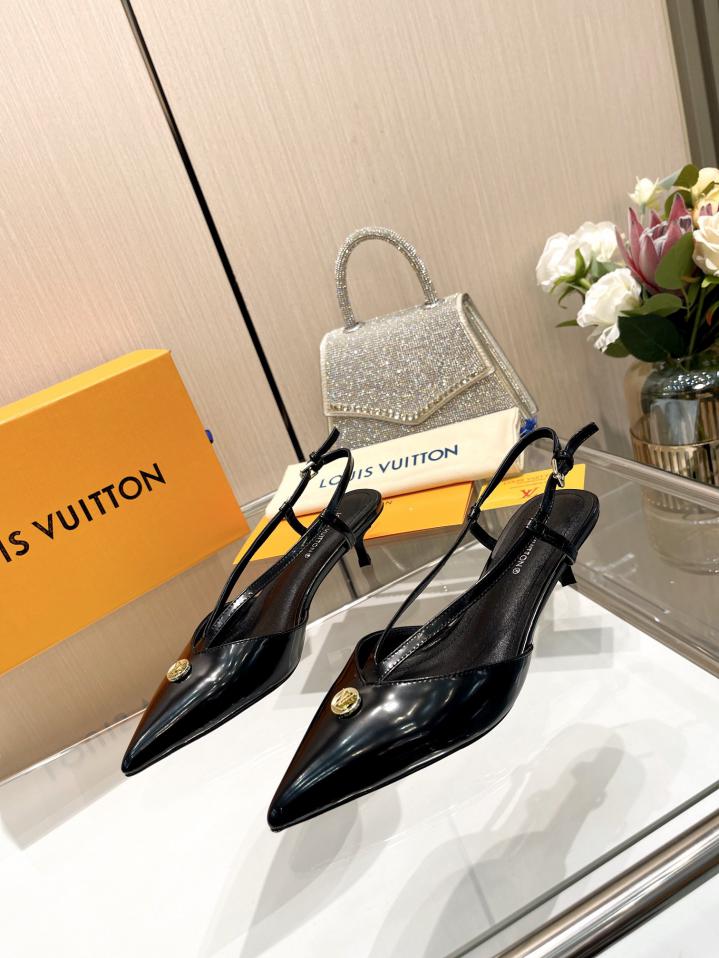 repliche,replica,perfette,siti di,affidabili,migliori siti,dove comprare,1:1,scarpe da ginnastica L’ultima LOUIS VUITTON contro le ultime scarpe da passerella repliche,replica,perfette,siti di,affidabili,migliori siti,dove comprare,1:1,scarpe da ginnastica L’ultima LOUIS VUITTON contro le ultime scarpe da passerella