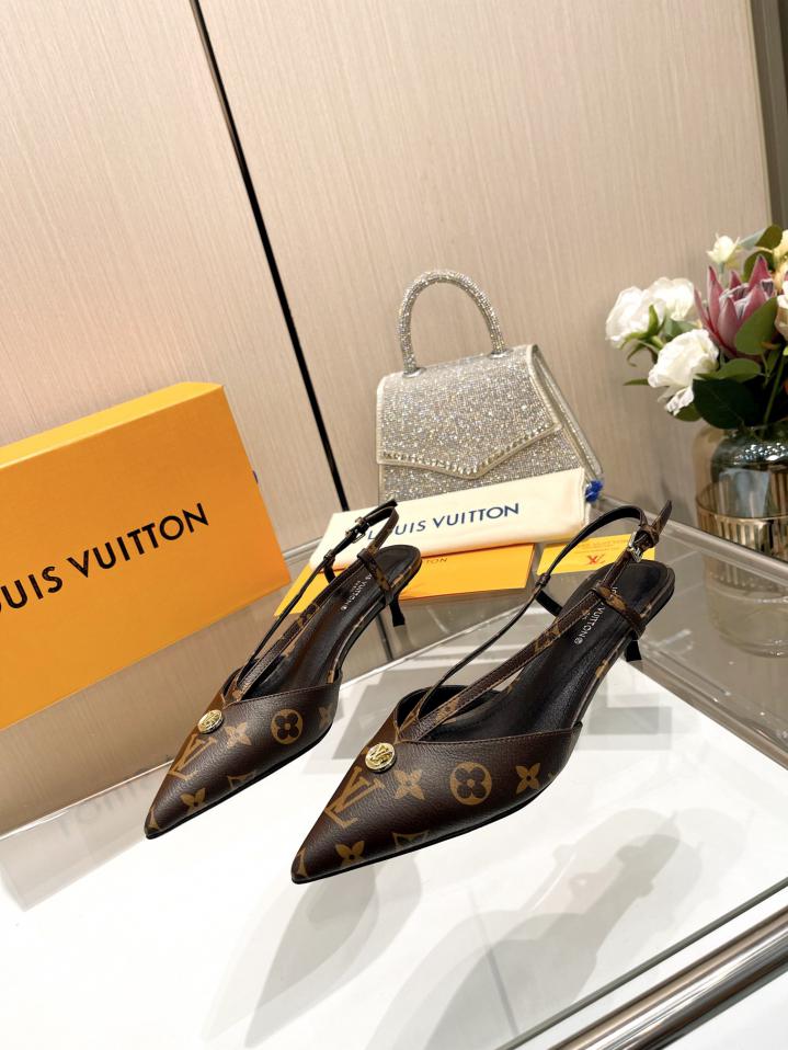 repliche,replica,perfette,siti di,affidabili,migliori siti,dove comprare,1:1,scarpe da ginnastica L’ultima LOUIS VUITTON contro le ultime scarpe da passerella repliche,replica,perfette,siti di,affidabili,migliori siti,dove comprare,1:1,scarpe da ginnastica L’ultima LOUIS VUITTON contro le ultime scarpe da passerella