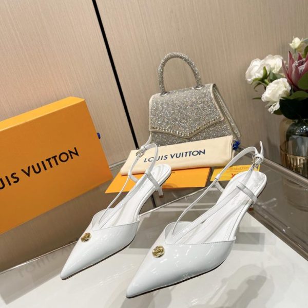 repliche,replica,perfette,siti di,affidabili,migliori siti,dove comprare,1:1,scarpe da ginnastica L’ultima LOUIS VUITTON contro le ultime scarpe da passerella