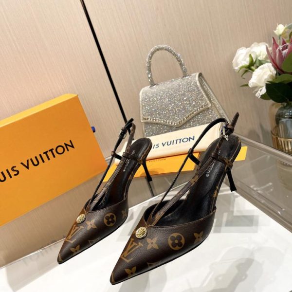 repliche,replica,perfette,siti di,affidabili,migliori siti,dove comprare,1:1,scarpe da ginnastica L’ultima LOUIS VUITTON contro le ultime scarpe da passerella