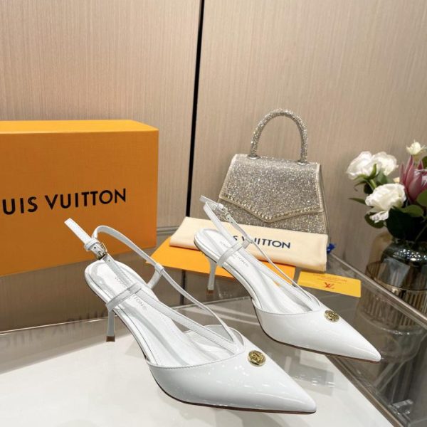 repliche,replica,perfette,siti di,affidabili,migliori siti,dove comprare,1:1,scarpe da ginnastica L’ultima LOUIS VUITTON contro le ultime scarpe da passerella