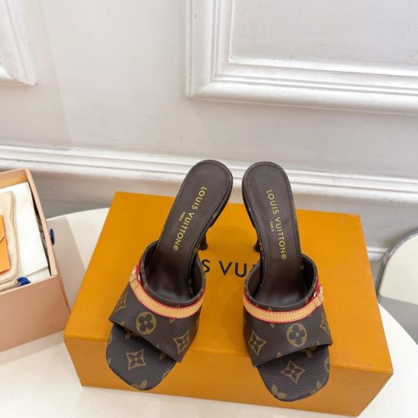 repliche,replica,perfette,siti di,affidabili,migliori siti,dove comprare,1:1,scarpe da ginnastica Pantofole in denim versione top 2024 LOUIS VUITTON