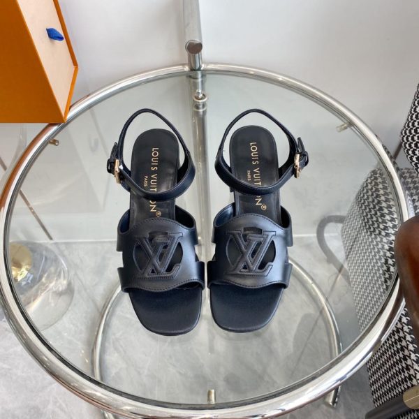 repliche,replica,perfette,siti di,affidabili,migliori siti,dove comprare,1:1,scarpe da ginnastica LOUIS VUITTON nuovo prodotto sandali con tacco a blocco vuoto serie lsola di alta qualità
