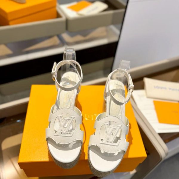repliche,replica,perfette,siti di,affidabili,migliori siti,dove comprare,1:1,scarpe da ginnastica LOUIS VUITTON/2024 nuovi sandali in corda di canapa con suola spessa in stile passerella