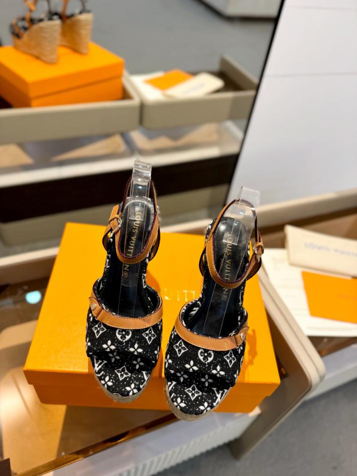repliche,replica,perfette,siti di,affidabili,migliori siti,dove comprare,1:1,scarpe da ginnastica LOUIS VUITTON/2024 nuovi sandali in corda di canapa con suola spessa in stile passerella repliche,replica,perfette,siti di,affidabili,migliori siti,dove comprare,1:1,scarpe da ginnastica LOUIS VUITTON/2024 nuovi sandali in corda di canapa con suola spessa in stile passerella