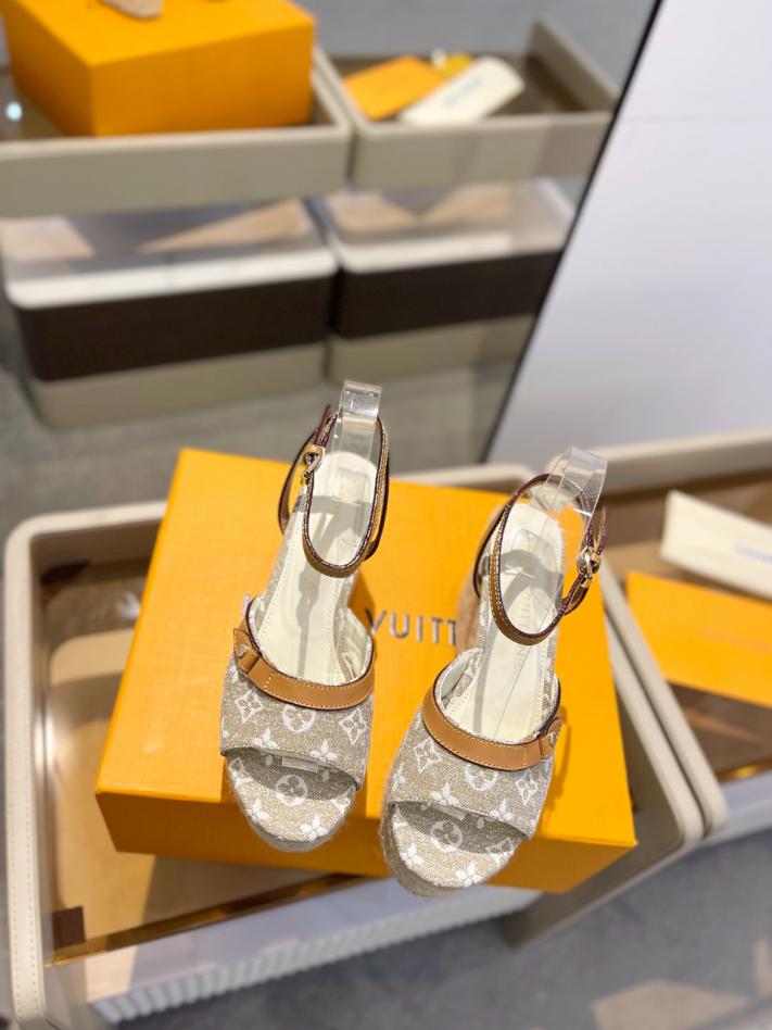 repliche,replica,perfette,siti di,affidabili,migliori siti,dove comprare,1:1,scarpe da ginnastica LOUIS VUITTON 2024/Ultimo sandalo in corda di canapa con suola spessa in stile passerella repliche,replica,perfette,siti di,affidabili,migliori siti,dove comprare,1:1,scarpe da ginnastica LOUIS VUITTON 2024/Ultimo sandalo in corda di canapa con suola spessa in stile passerella