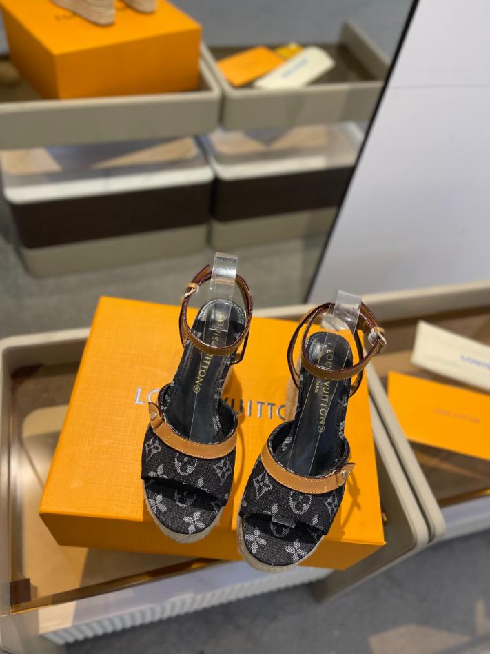 repliche,replica,perfette,siti di,affidabili,migliori siti,dove comprare,1:1,scarpe da ginnastica LOUIS VUITTON 2024/Ultimo sandalo in corda di canapa con suola spessa in stile passerella repliche,replica,perfette,siti di,affidabili,migliori siti,dove comprare,1:1,scarpe da ginnastica LOUIS VUITTON 2024/Ultimo sandalo in corda di canapa con suola spessa in stile passerella