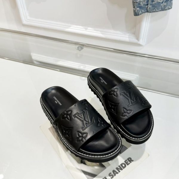repliche,replica,perfette,siti di,affidabili,migliori siti,dove comprare,1:1,scarpe da ginnastica Il bancone LOUIS VUITTON/coppie presenta le ultime pantofole in rilievo