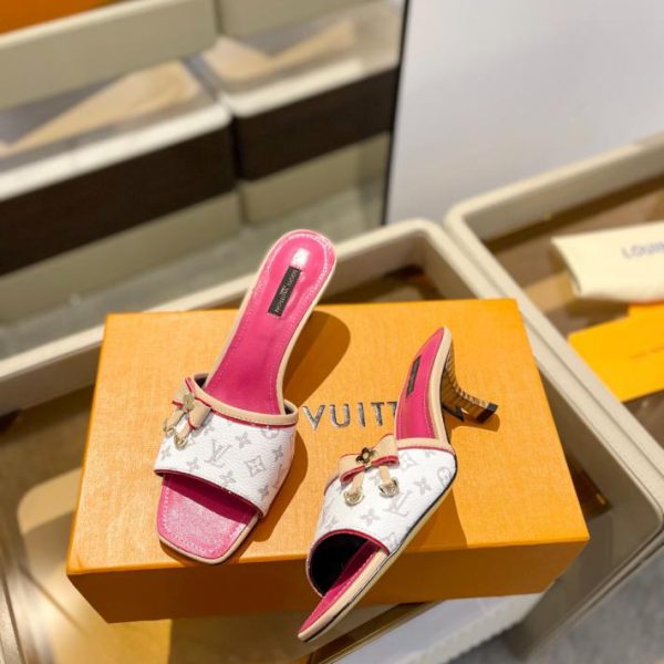 repliche,replica,perfette,siti di,affidabili,migliori siti,dove comprare,1:1,scarpe da ginnastica 2024/counter ultime pantofole da passerella