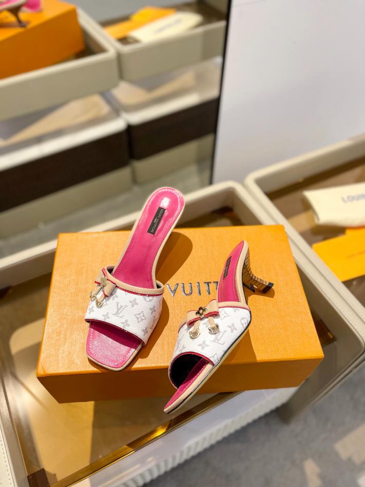 repliche,replica,perfette,siti di,affidabili,migliori siti,dove comprare,1:1,scarpe da ginnastica 2024/counter ultime pantofole da passerella repliche,replica,perfette,siti di,affidabili,migliori siti,dove comprare,1:1,scarpe da ginnastica 2024/counter ultime pantofole da passerella