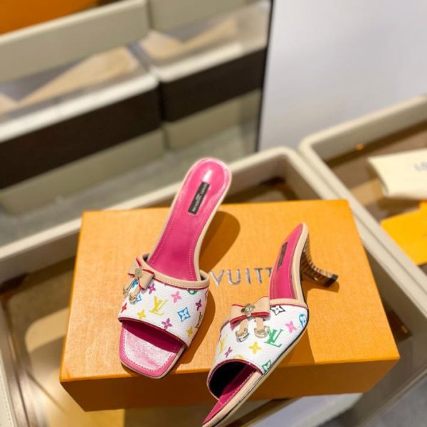 repliche,replica,perfette,siti di,affidabili,migliori siti,dove comprare,1:1,scarpe da ginnastica 2024/counter ultime pantofole da passerella