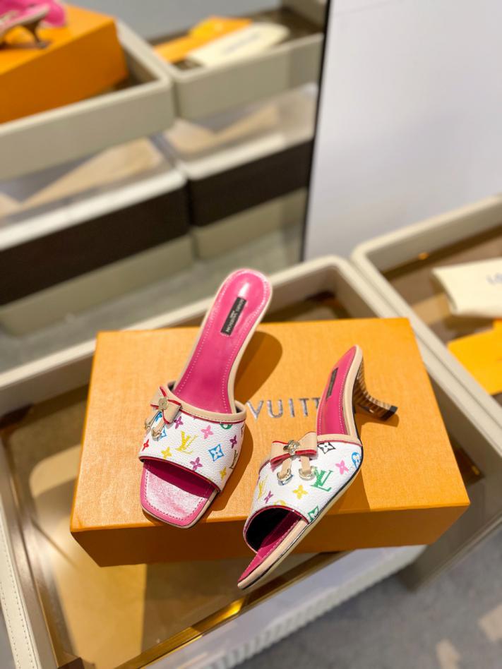 repliche,replica,perfette,siti di,affidabili,migliori siti,dove comprare,1:1,scarpe da ginnastica 2024/counter ultime pantofole da passerella repliche,replica,perfette,siti di,affidabili,migliori siti,dove comprare,1:1,scarpe da ginnastica 2024/counter ultime pantofole da passerella
