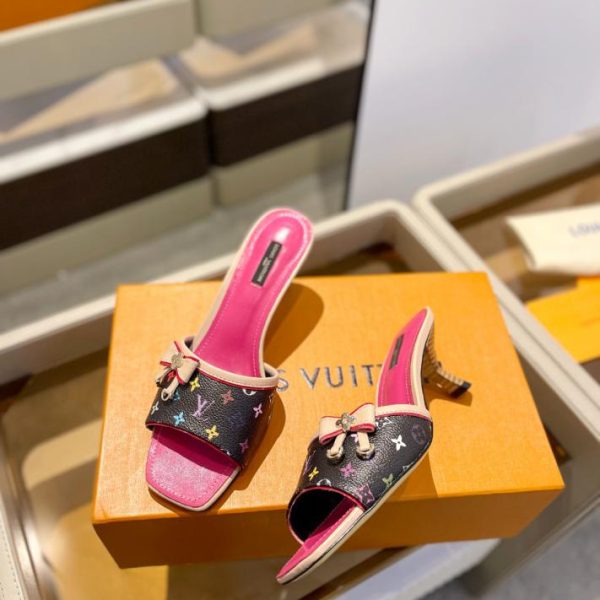 repliche,replica,perfette,siti di,affidabili,migliori siti,dove comprare,1:1,scarpe da ginnastica 2024/counter ultime pantofole da passerella