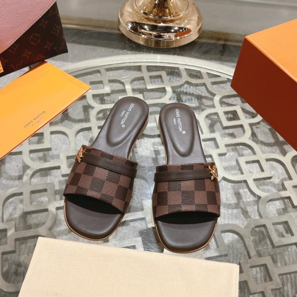 repliche,replica,perfette,siti di,affidabili,migliori siti,dove comprare,1:1,scarpe da ginnastica Pantofole per presbiopia più vendute di LOUIS VUITTON