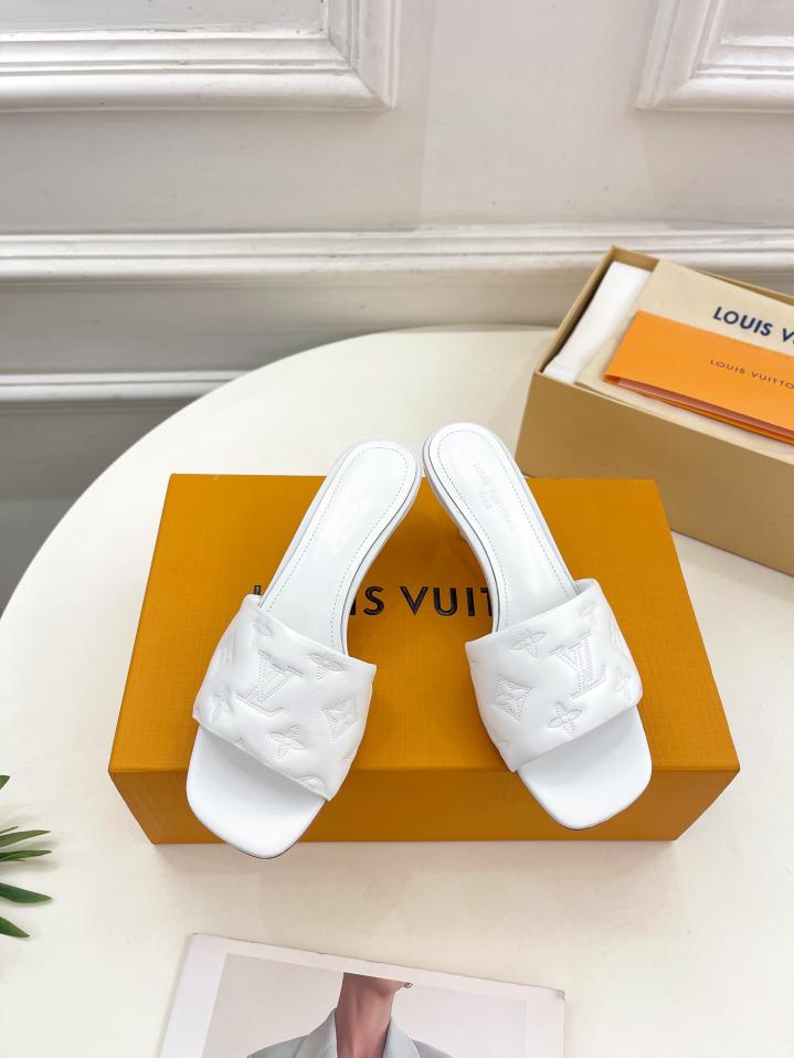 repliche,replica,perfette,siti di,affidabili,migliori siti,dove comprare,1:1,scarpe da ginnastica LOUIS VUITTON/2024/Il bancone presenta gli ultimi modelli/ repliche,replica,perfette,siti di,affidabili,migliori siti,dove comprare,1:1,scarpe da ginnastica LOUIS VUITTON/2024/Il bancone presenta gli ultimi modelli/