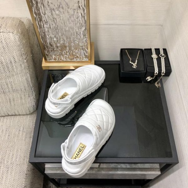 repliche,replica,perfette,siti di,affidabili,migliori siti,dove comprare,1:1,scarpe da ginnastica Sandali in pelliccia con velcro autunno e inverno CHANEL 2024 di alta qualità